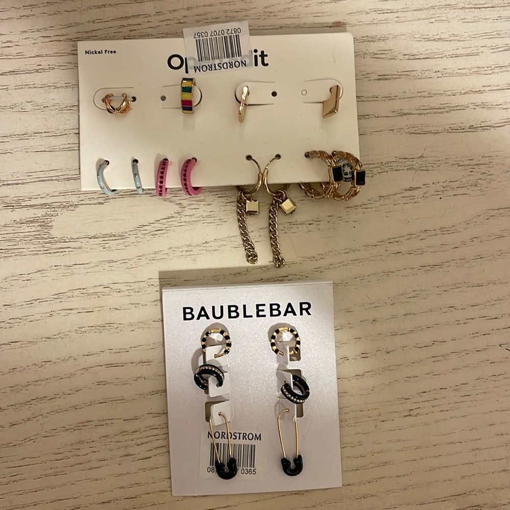 Earrings bundled